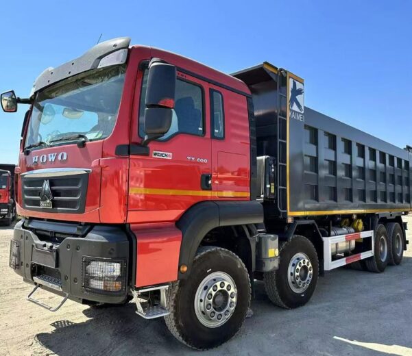 Самосвал HOWO ZZ3407S3867E 8x4